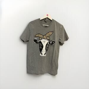 Rebel Rose Graphic Tee With Cow Face Print Small‎ Unisex